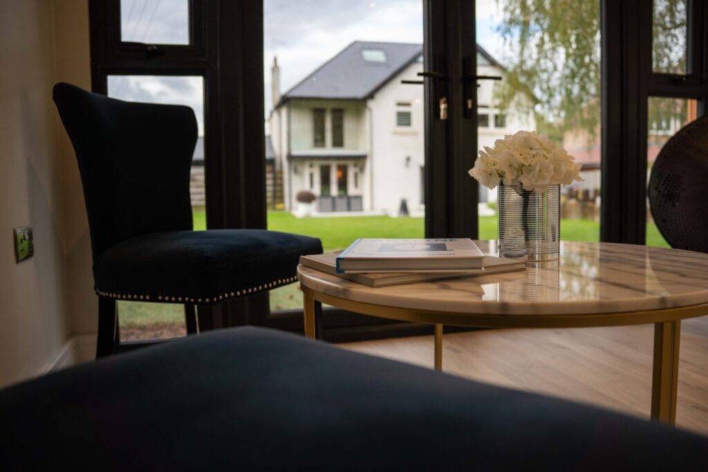 Garden Room with Table and Chairs