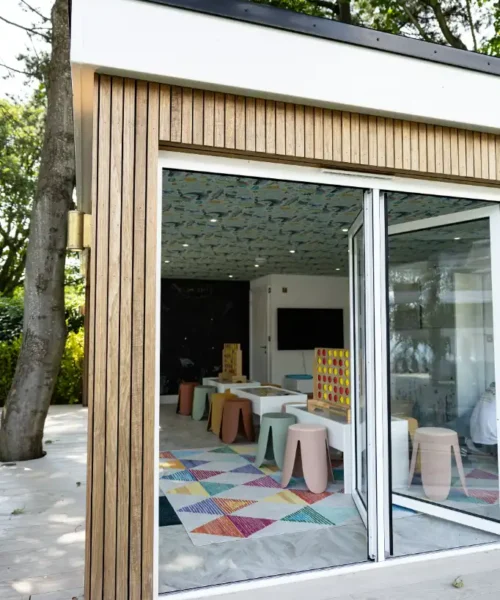 Coconuts Clubhouse Interior