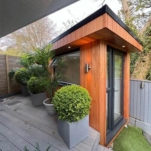garden-room-in-small-garden-min garden room in small garden