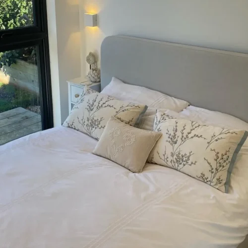 Garden Room Bed