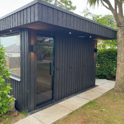 Black Garden Room Sauna