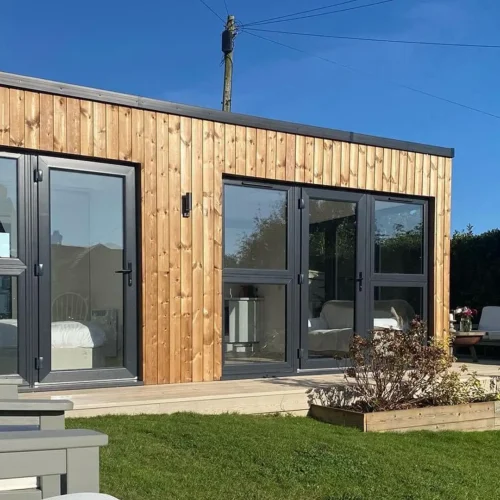 Large Garden Room Bedroom and Kitchen