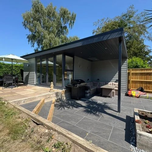 garden entertainment room build in Corfe Mullen